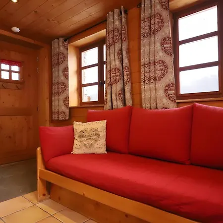 La Clavarine Apartment *