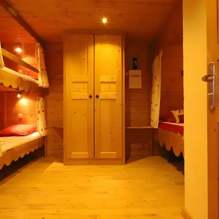 La Clavarine Apartment *